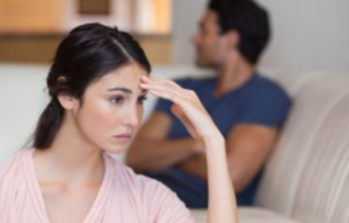 A woman is upset after her boyfriend became emotionally distant and pulled away.